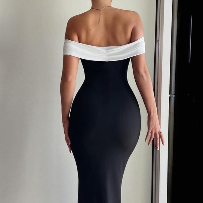 Femme Cradle - Mouwloze off-shoulder maxi-jurk met twee kleuren