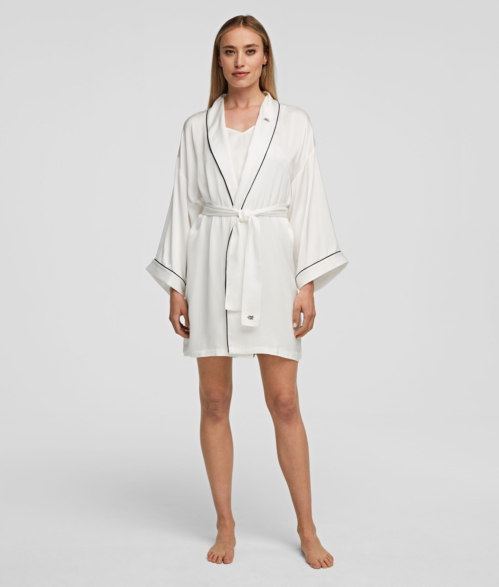 KIMONO EN SATIN