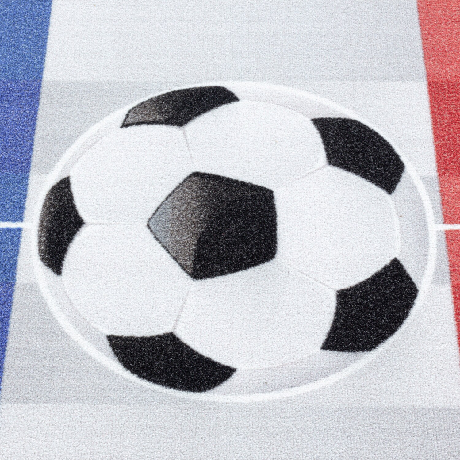 Kinderteppich Fußball, Fußballfeld mit Flaggen Motiv, Höhe 9 mm Ökotex Standard