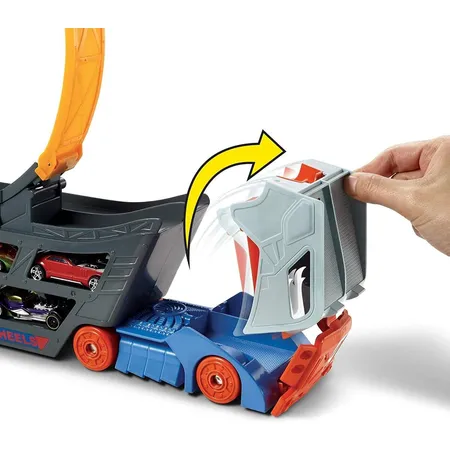 Hot Wheels Stunt N Go Transporter & Trackset