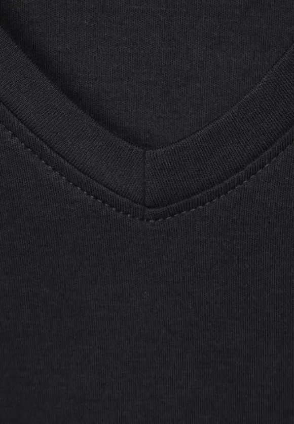 Basic V-Neck Shirt - Black