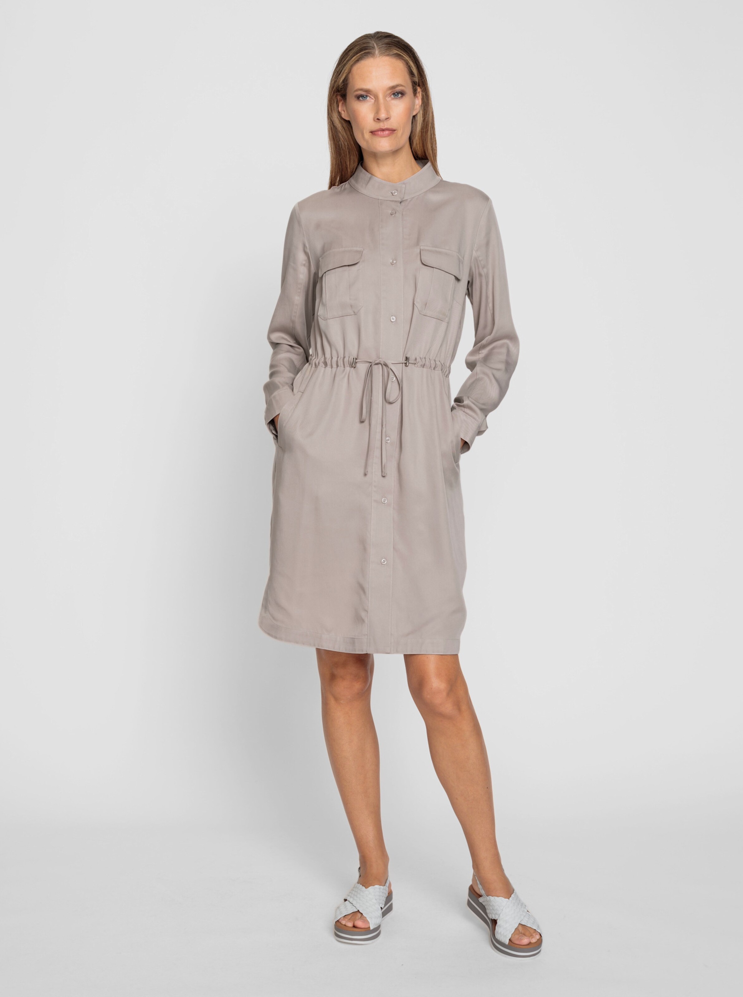 Blusenkleid