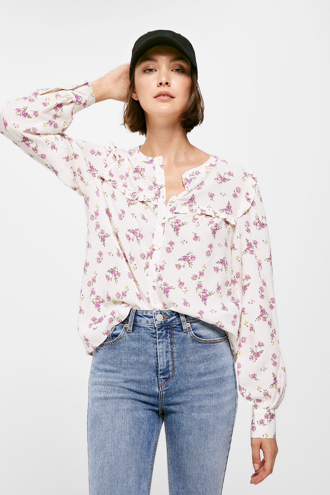 Blusa floral com babados
