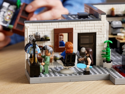 LEGO Queer Eye – De Fab 5 loft (10291)