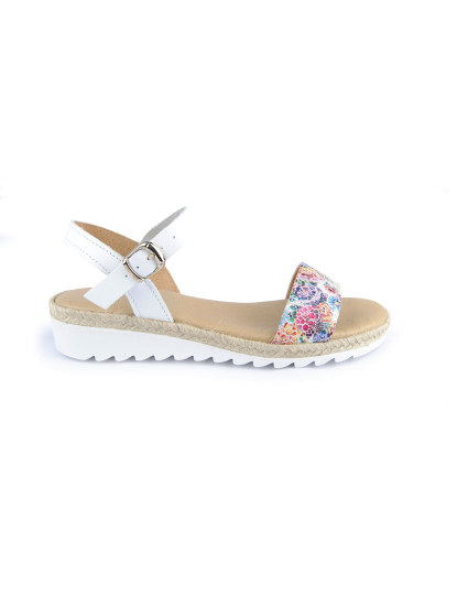 Leindia Basicgel White Sandals