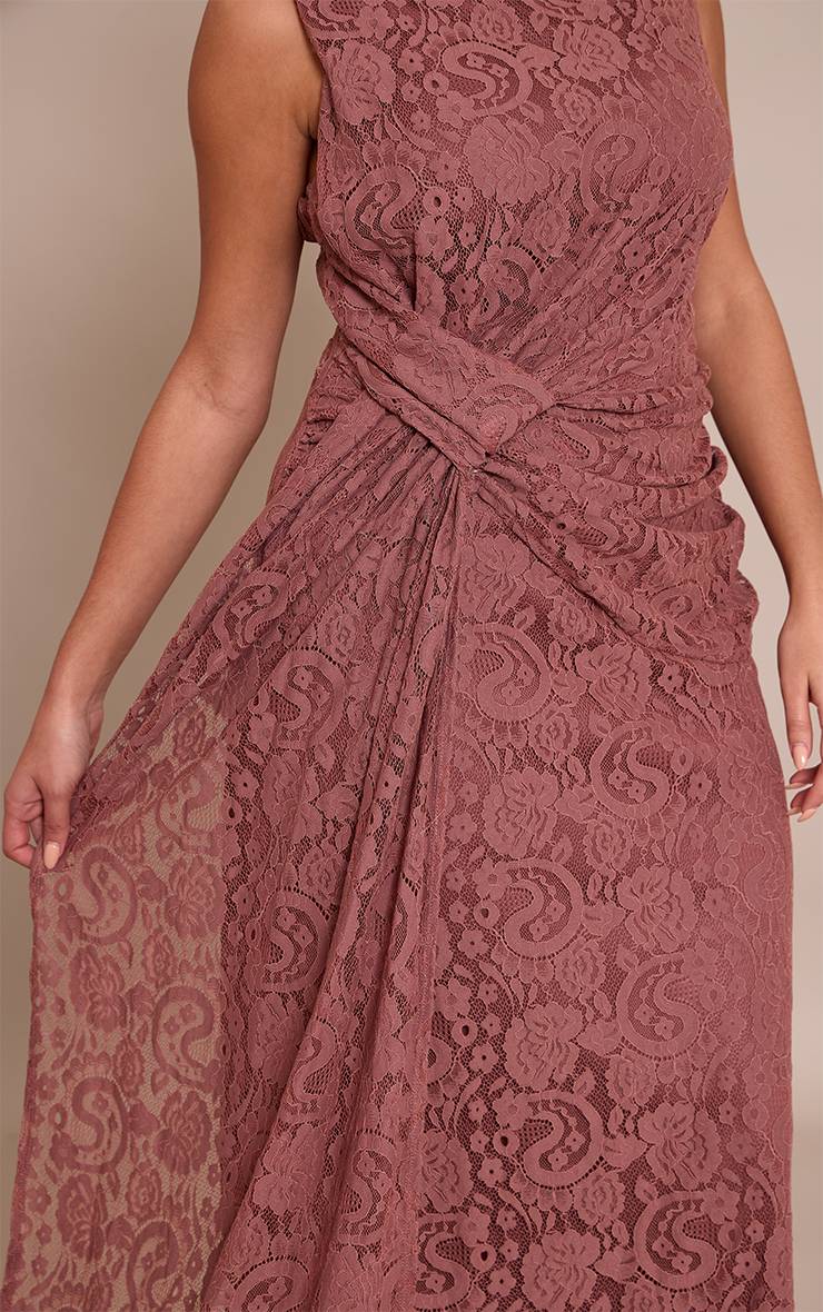 Mauve Robe Longue Grande Taille À Détails En Dentelle Et Devant Torsadé