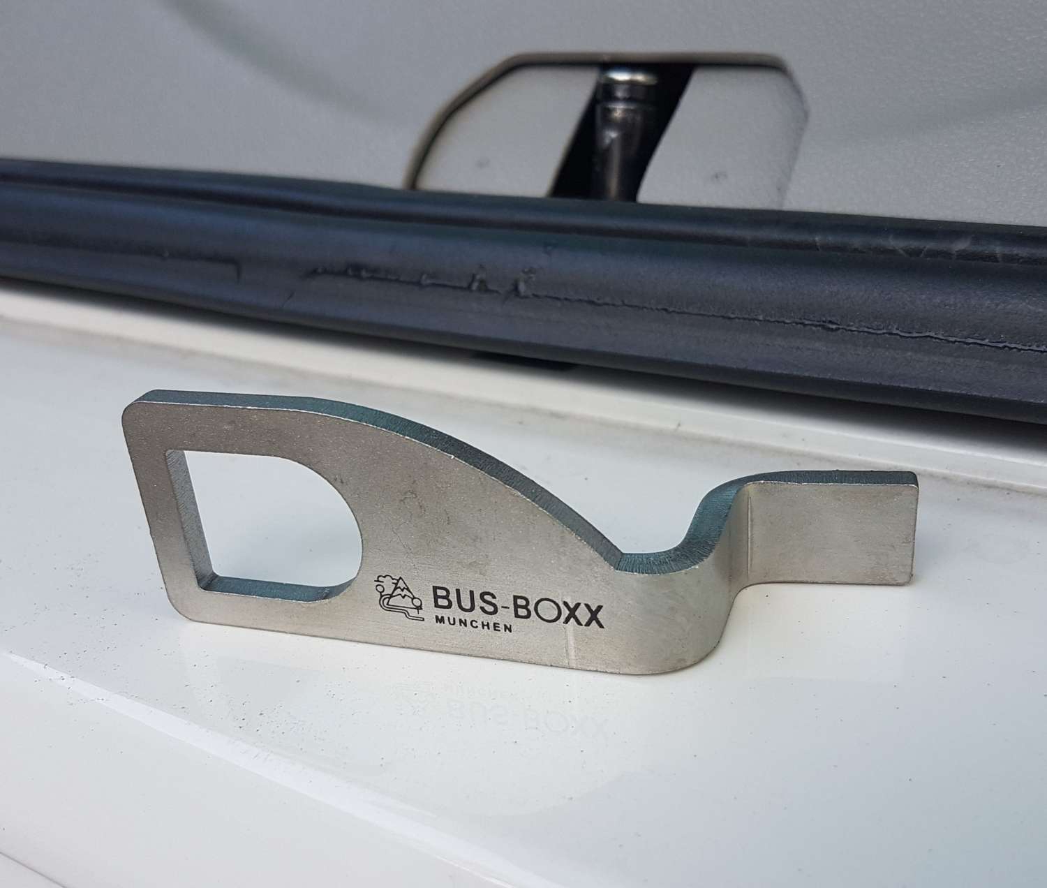 BusBoxx Heckklappenaufsteller VW T5 / T6 / T6.1