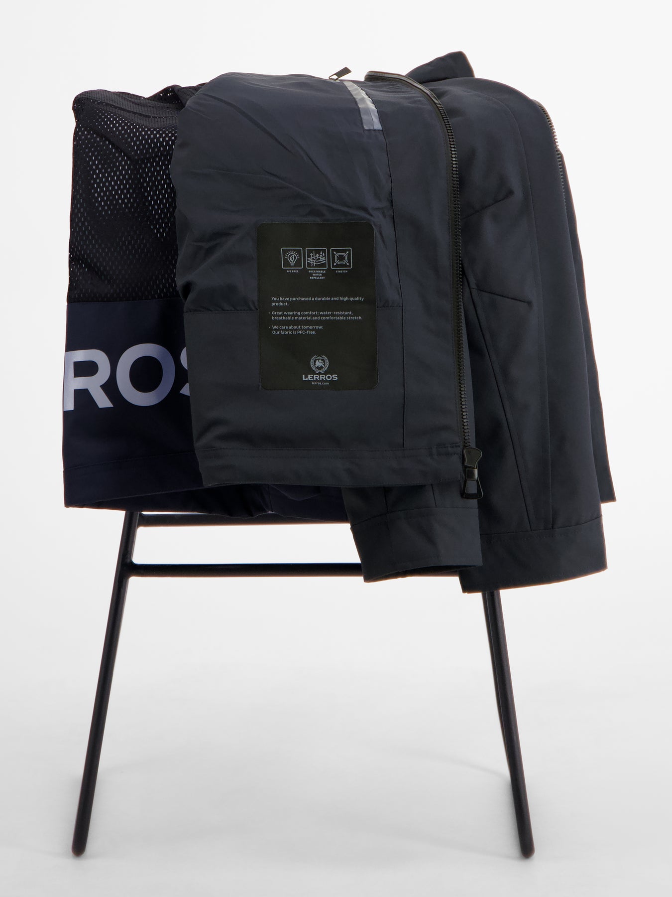 Outdoor-Funktionsjacke in Tech-Shellfabric, atmungsaktiv, wasser- und windabweisend