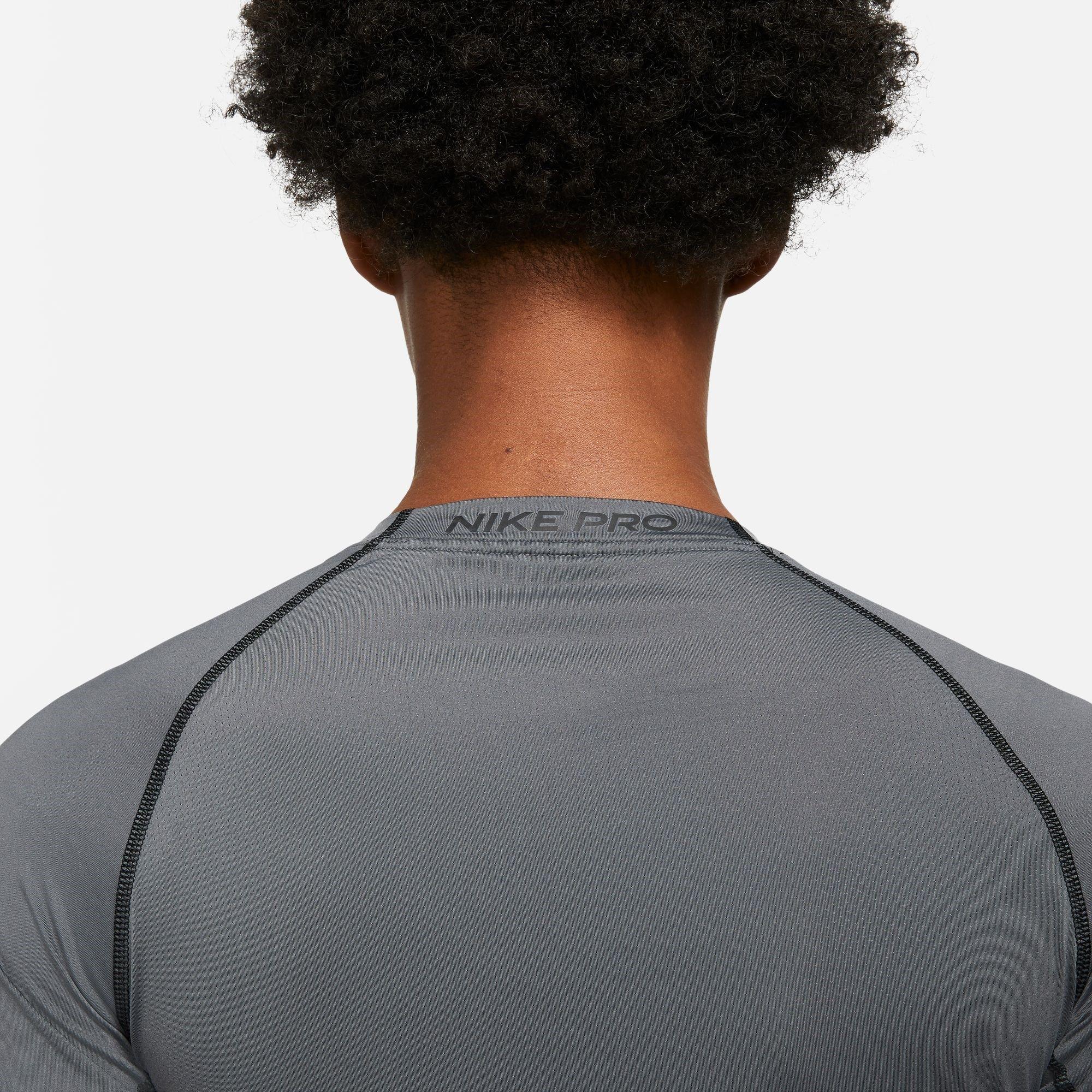 Nike Nike Pro Dri-FIT Men's Tight Fit Long-Sleeve Top