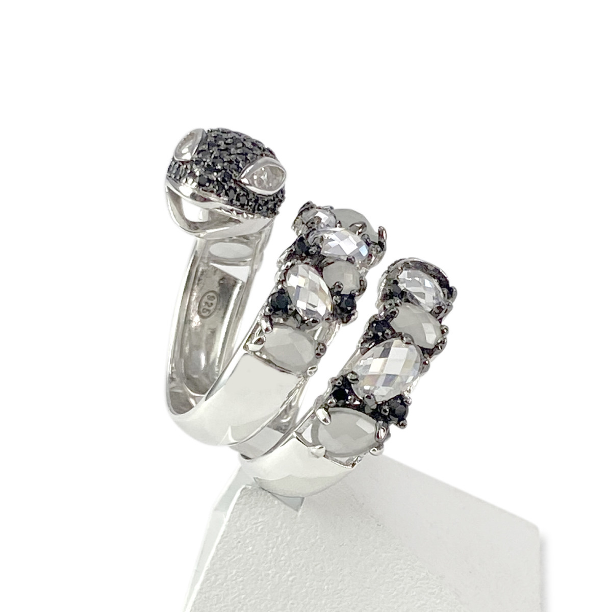 Bague d'occasion argent 925 serpent pierres imitations et zirconias noirs et blancs