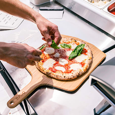 Ooni 14 bamboo pizza spade