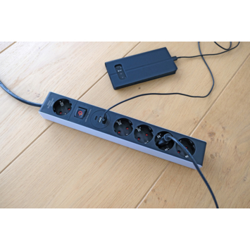 Brennenstuhl stekkerdoos 5-voudig met 2 USB-A en 1 USB-C poort