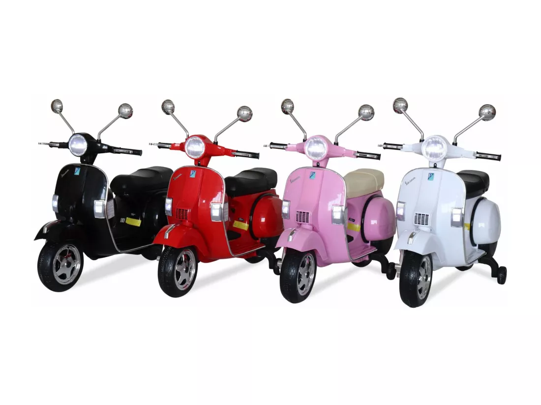 Vespa noire PX150. scooter électrique pour enfants 12V 4.5Ah. 1 place avec autoradio