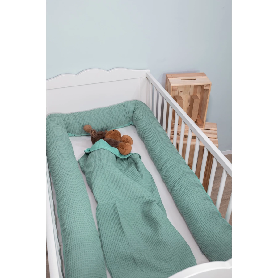 Ullenboom Baby-Bettschlange Waffelpiqué Salbeigrün 300 cm