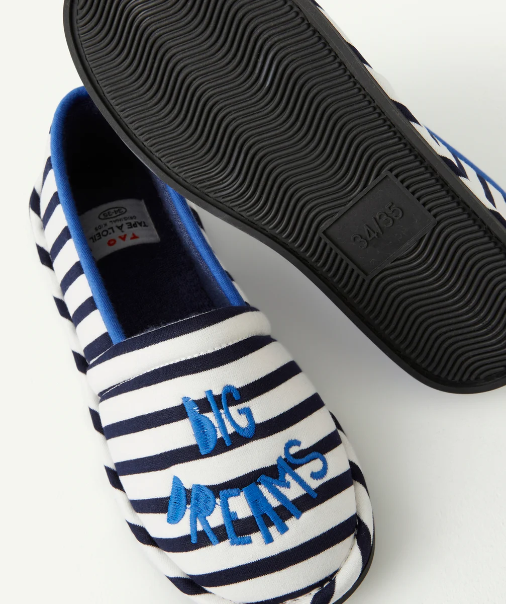CHAUSSONS GARÇON EN COTON RAYÉ BLEU ET BLANC