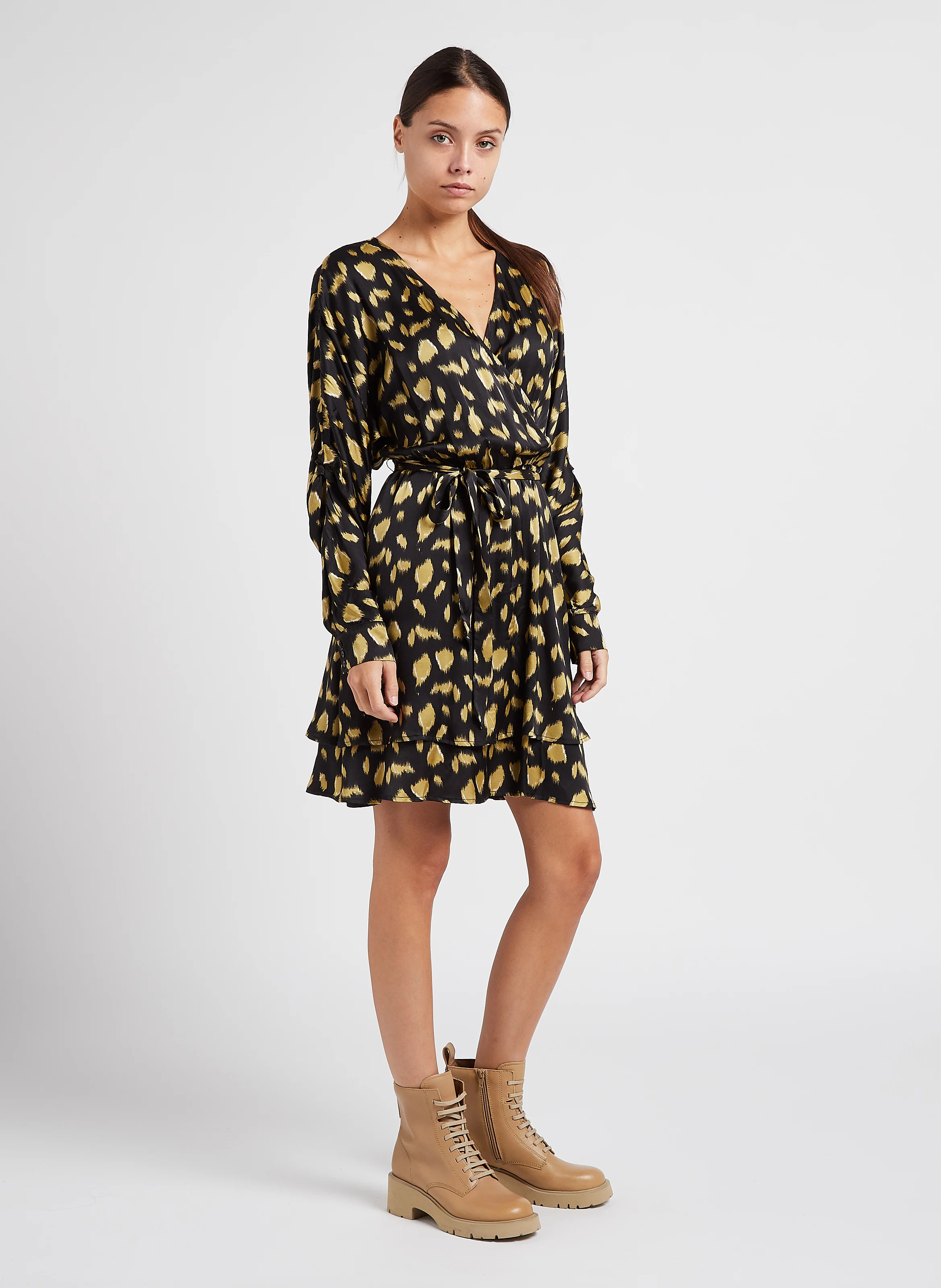 LONA - Robe midi col V imprimée | Noir