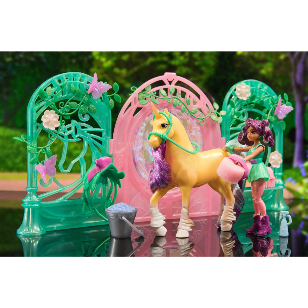 Køb Unicorn Academy Ava & Leaf Stald Legesæt