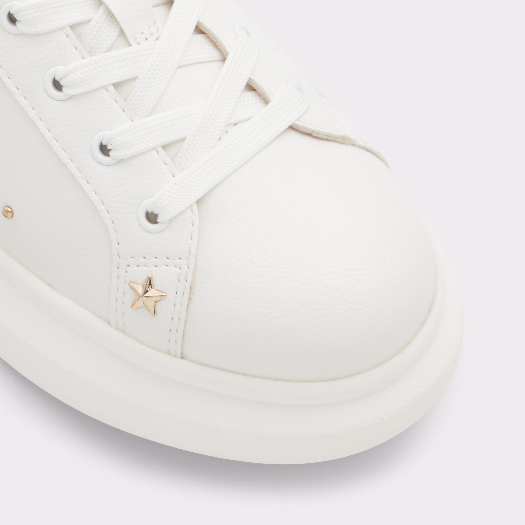 Gwaossi White Women Low top sneakers