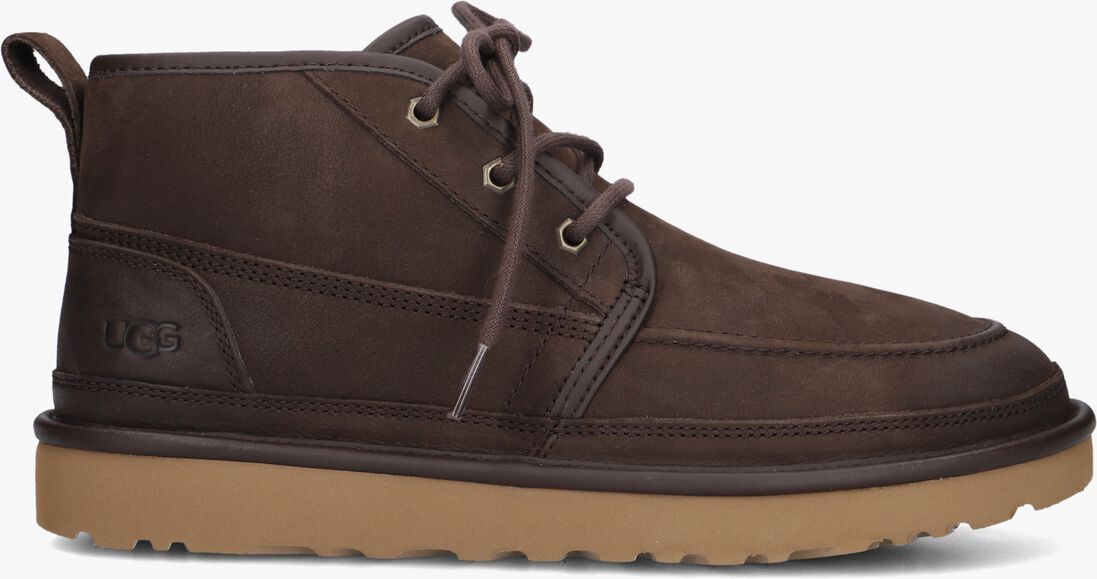 bruine ugg veterschoenen m neumel moc nubuck