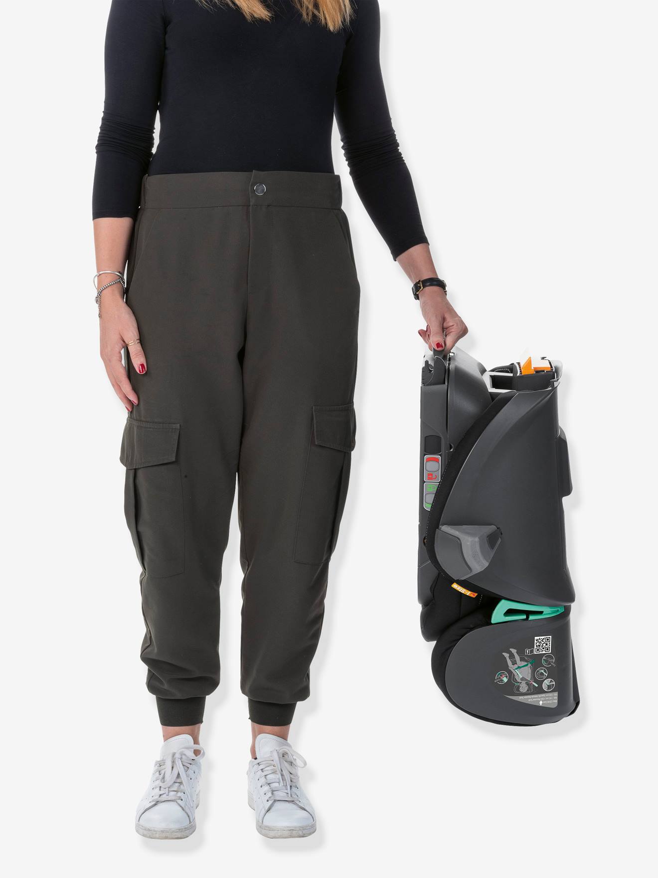 Cadeira auto dobrável Chicco Fold&Go i-Size, preta lisa