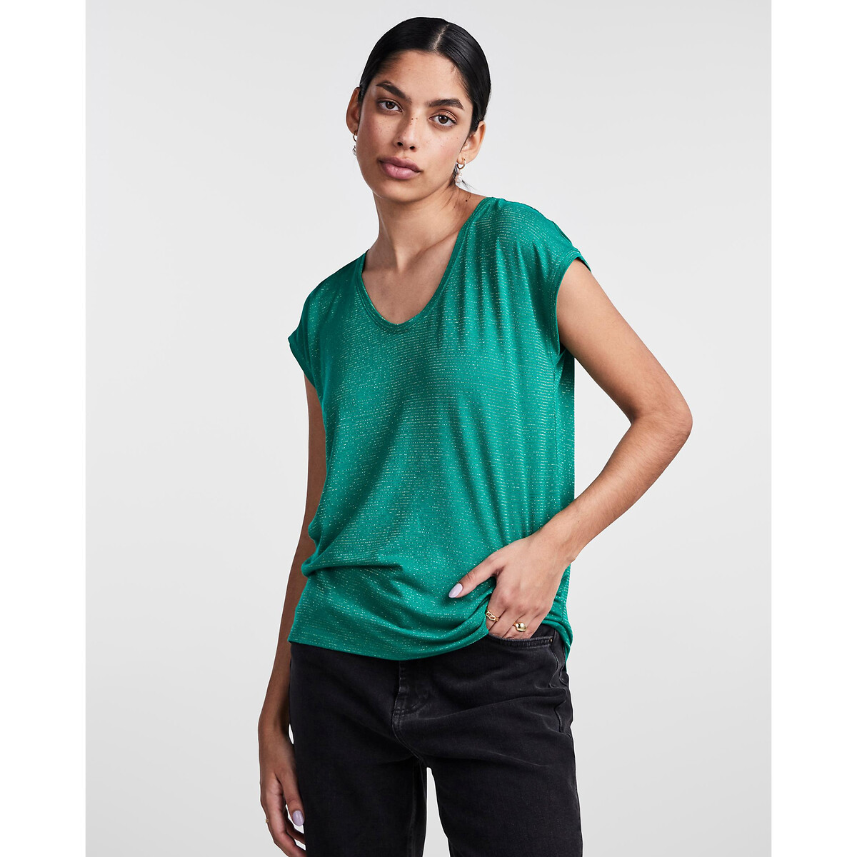 PEÇAS<br>Camiseta com efeito brilhante