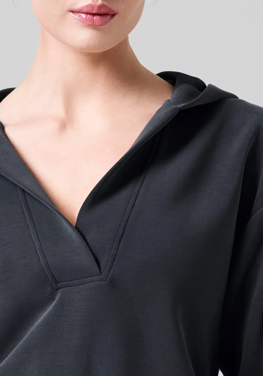 Casall Peachy V-Neck Hoodie Almost Black