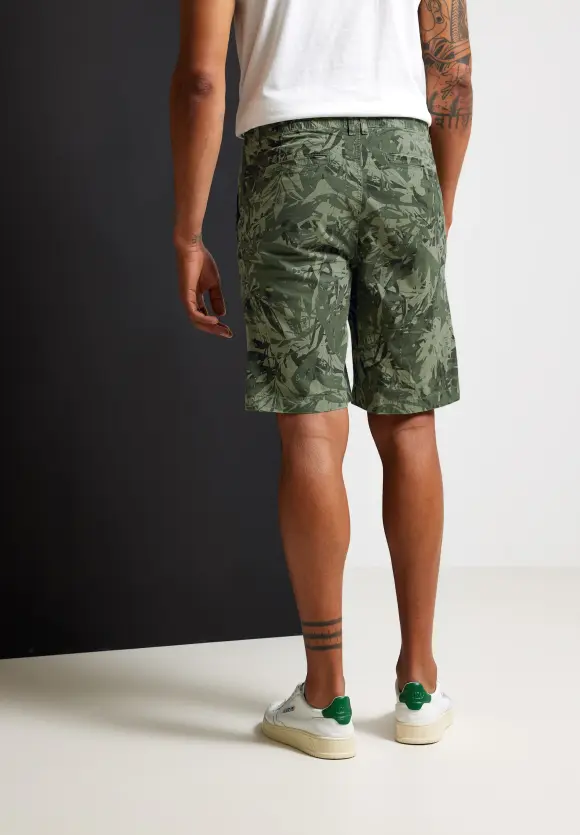 Relaxed Fit Print Shorts - oregano green
