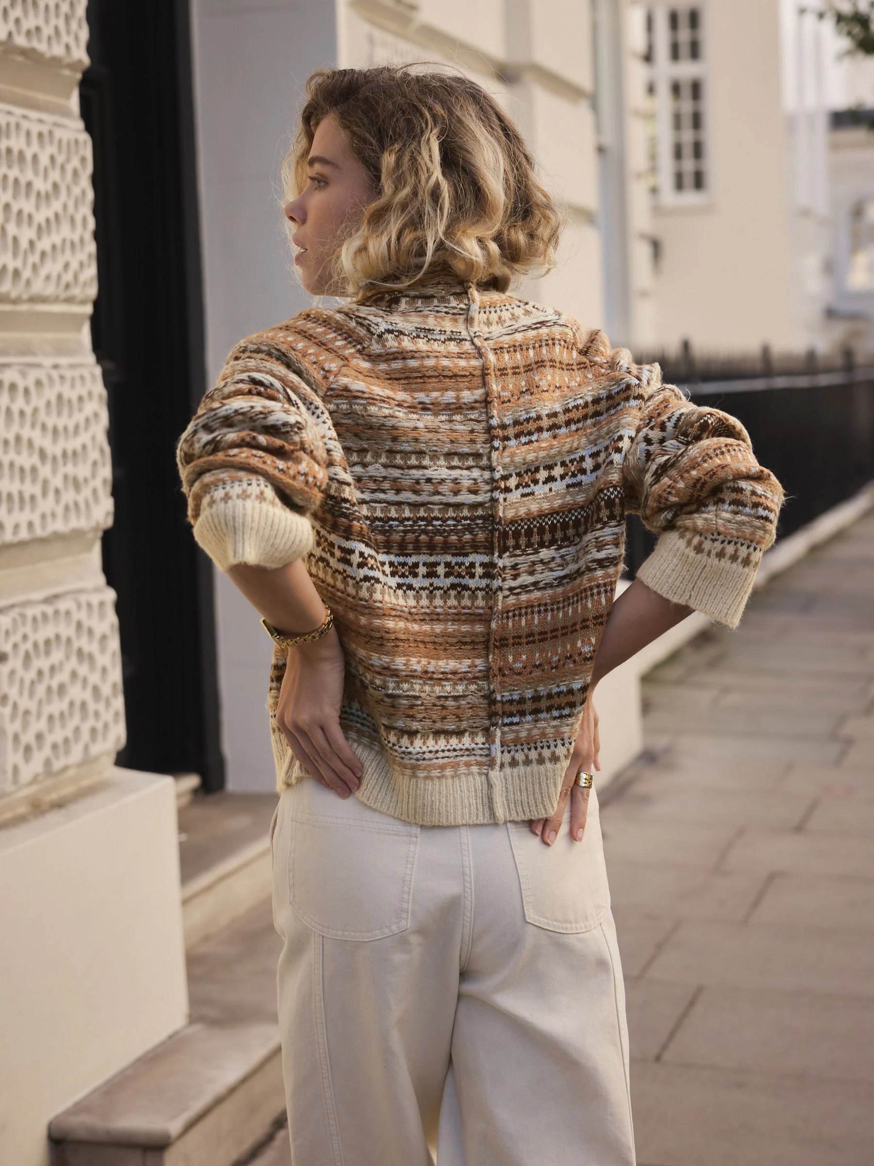 Neutraal - Stand Neck Fairisle Pattern Stitch Knitted Jumper