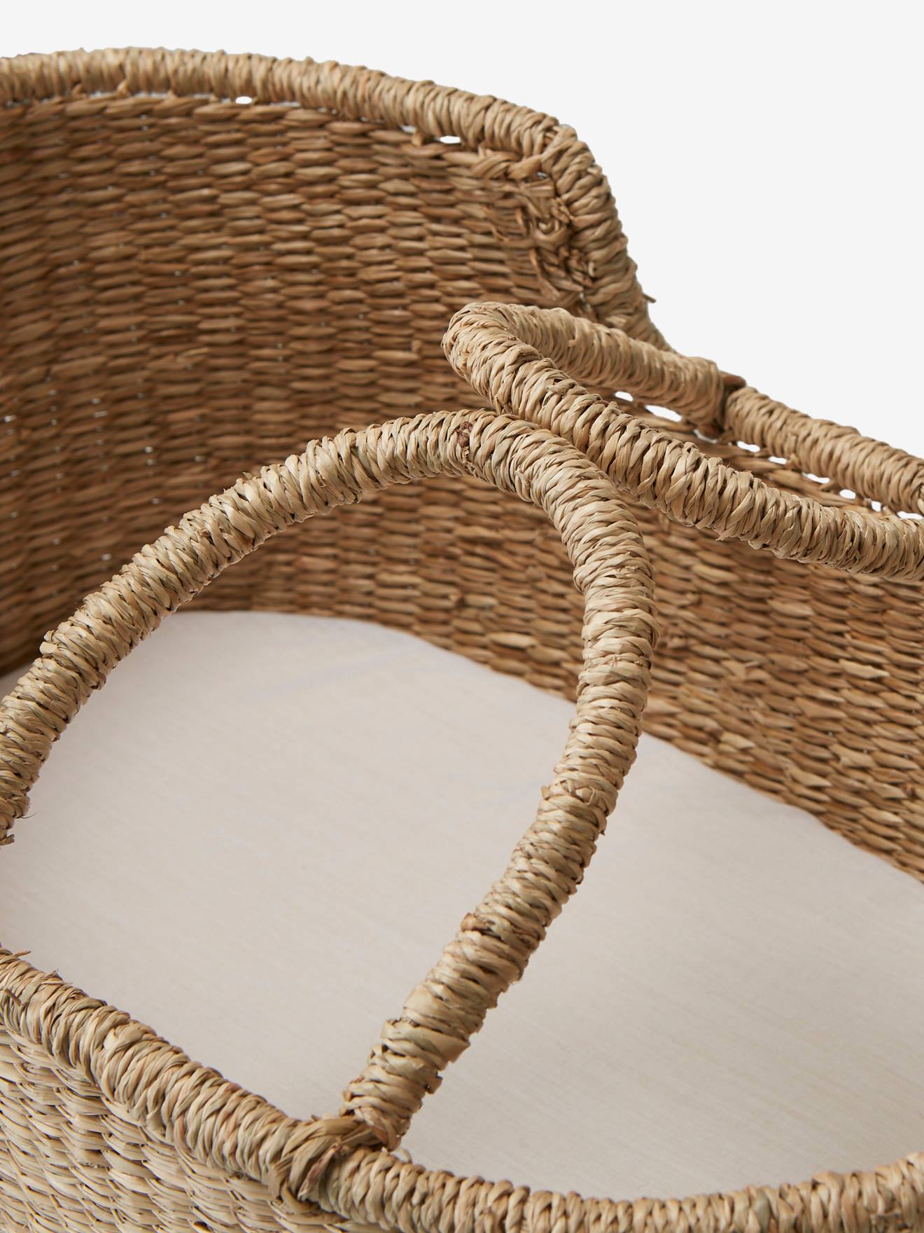 Cesta de boneca de vime branca