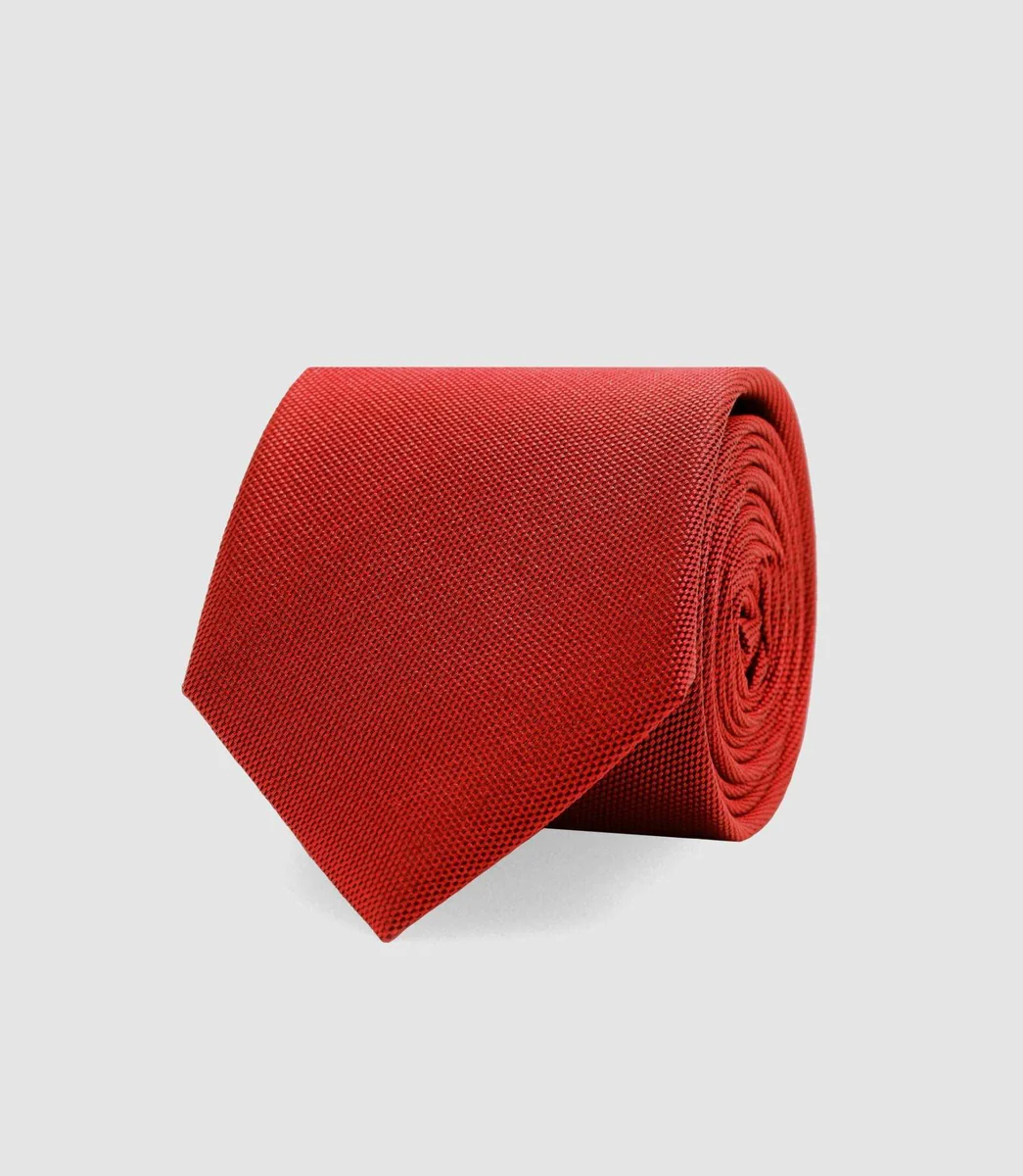 Cravate en tissu texturé rouge