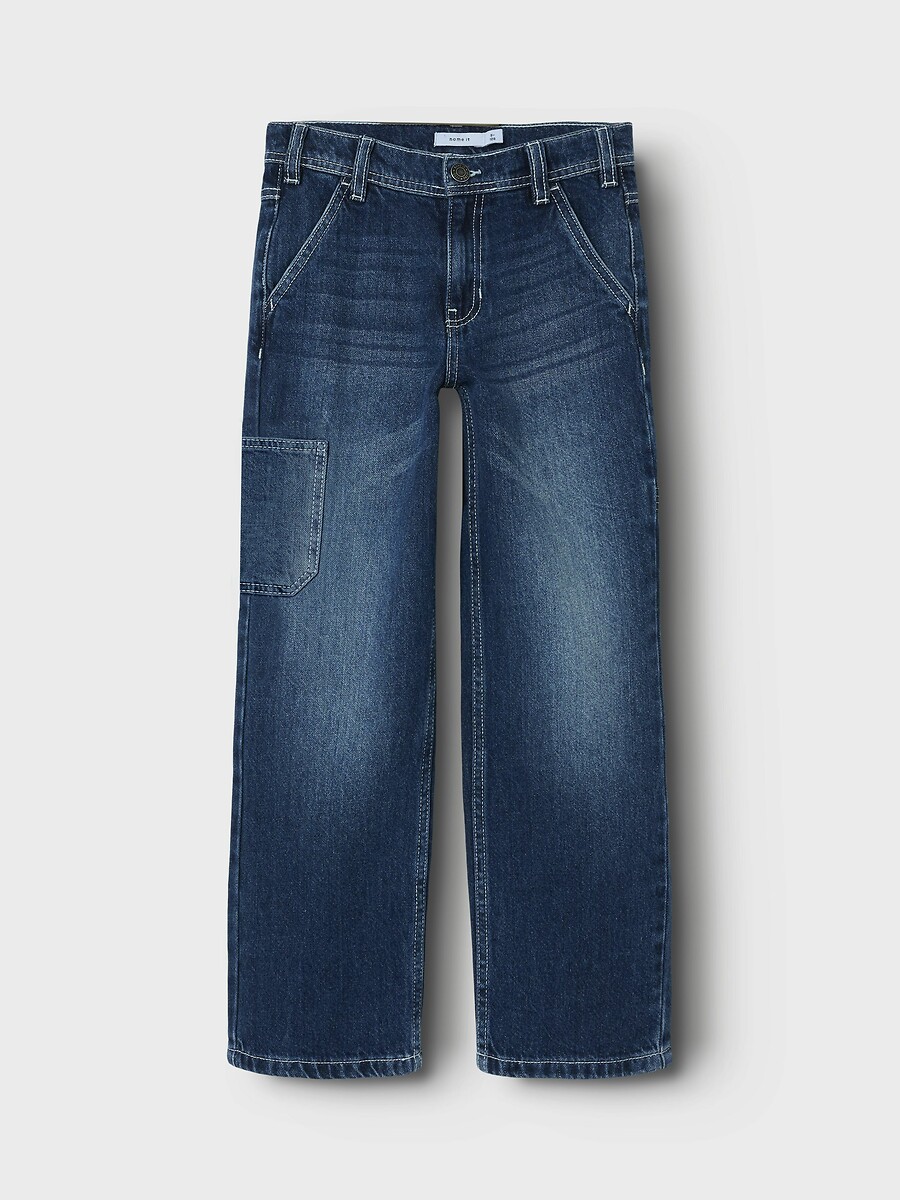 DÊ UM NOME A ELE<br>Calça jeans reta