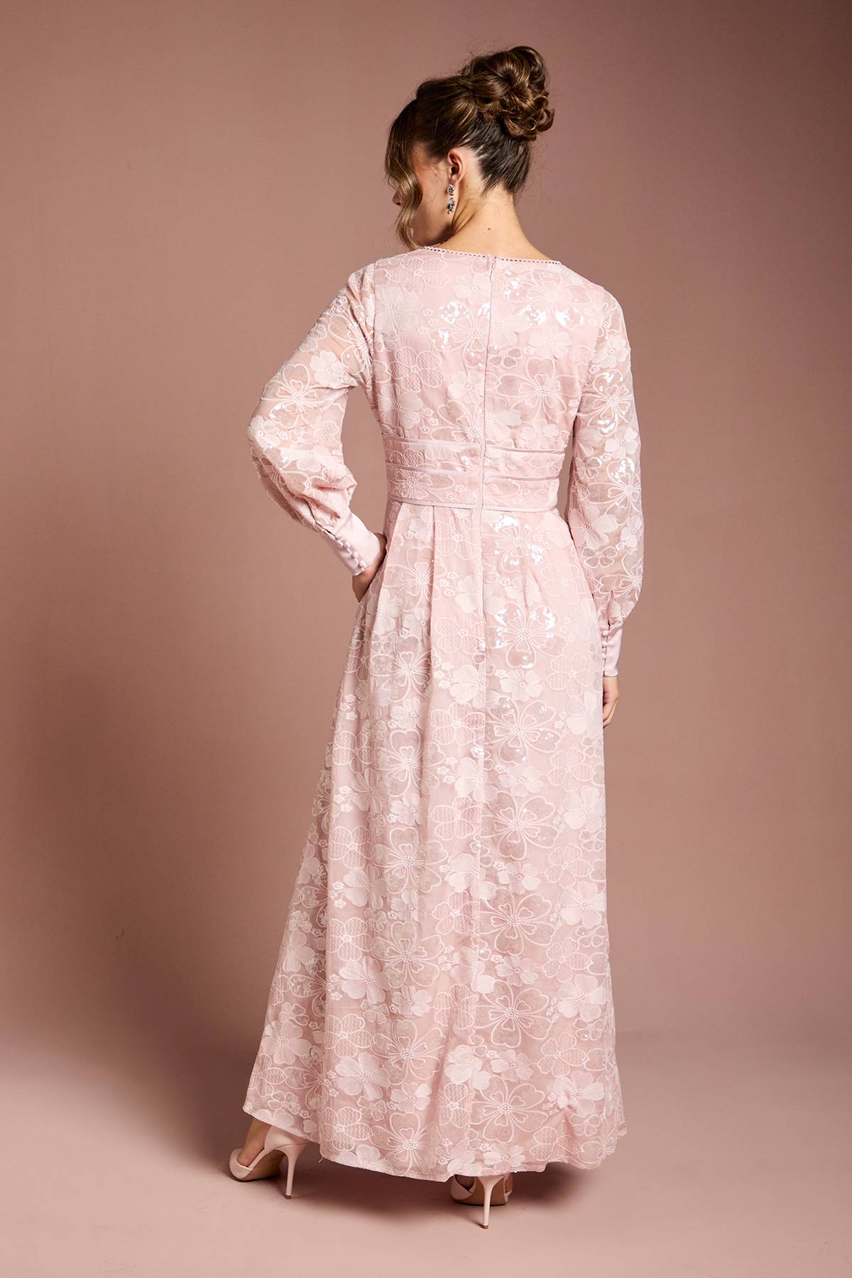 Coast Robe Midaxi en Maille à Fleurs Pailletées avec Manches Bouffantes et Col en V