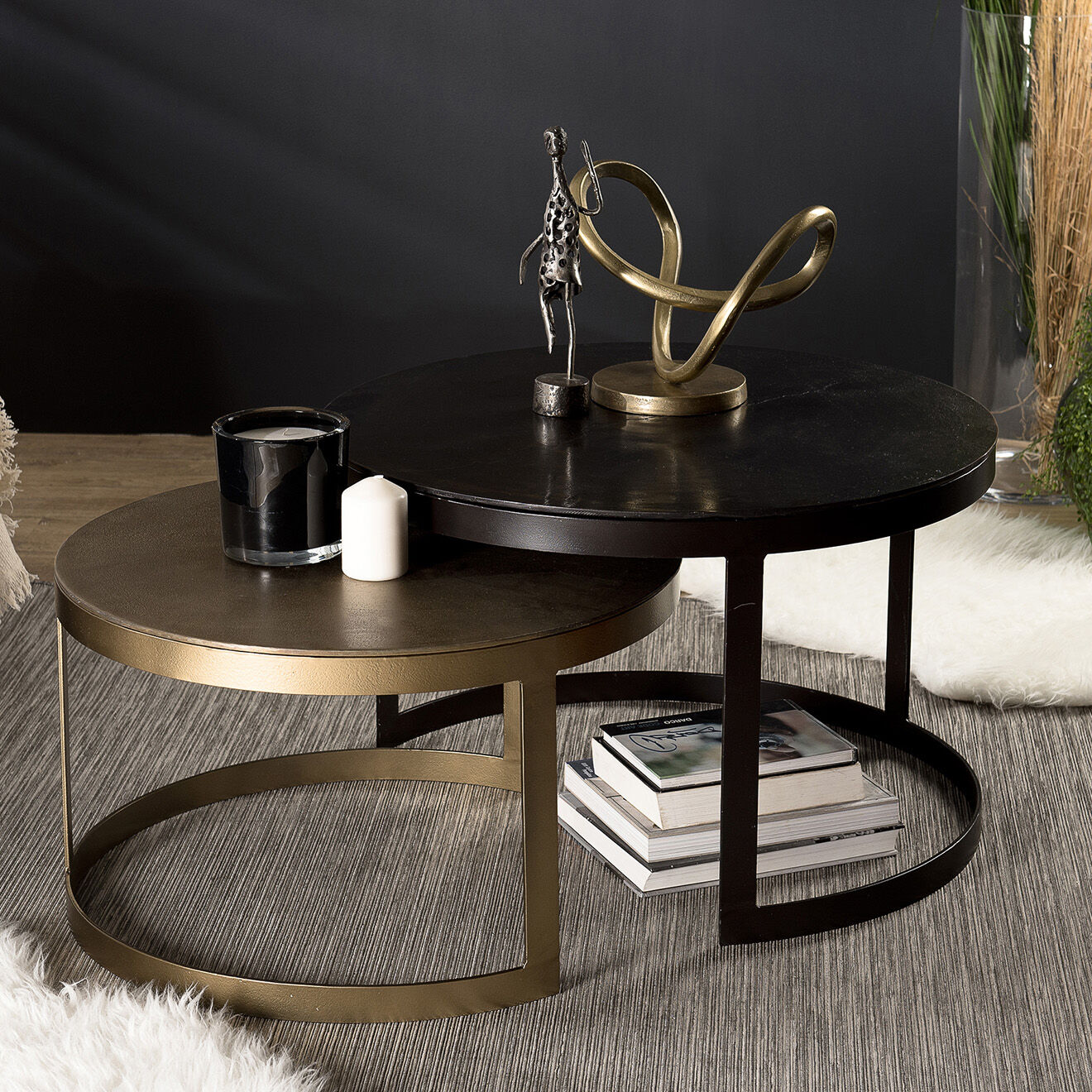 Macabane 2 Tables gigognes ceinturées rondes Jonas doré/noir - D.75xH.46 cm