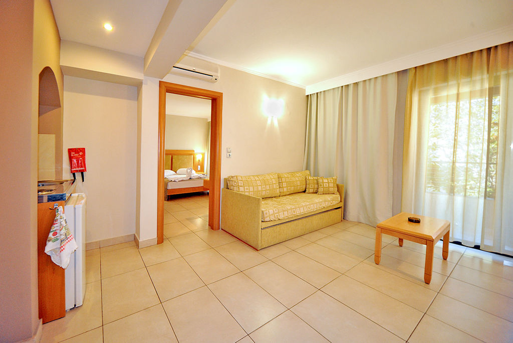 Saint Constantin Hotel Logies - Aparthotel