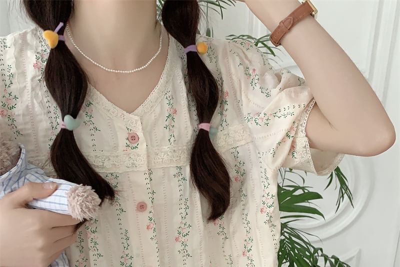 Tanee - Pyjamajurk met pofmouwen en bloemenprint / Pyjamashirt / Shorts / Broek / Set