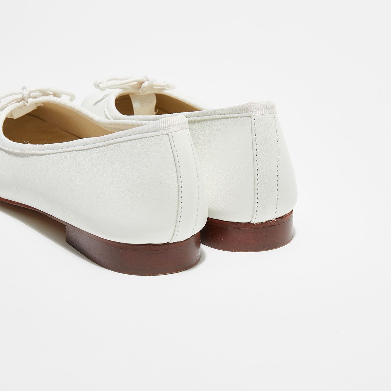 Quartier Latin Ballerines en Cuir Lisse Irene blanches