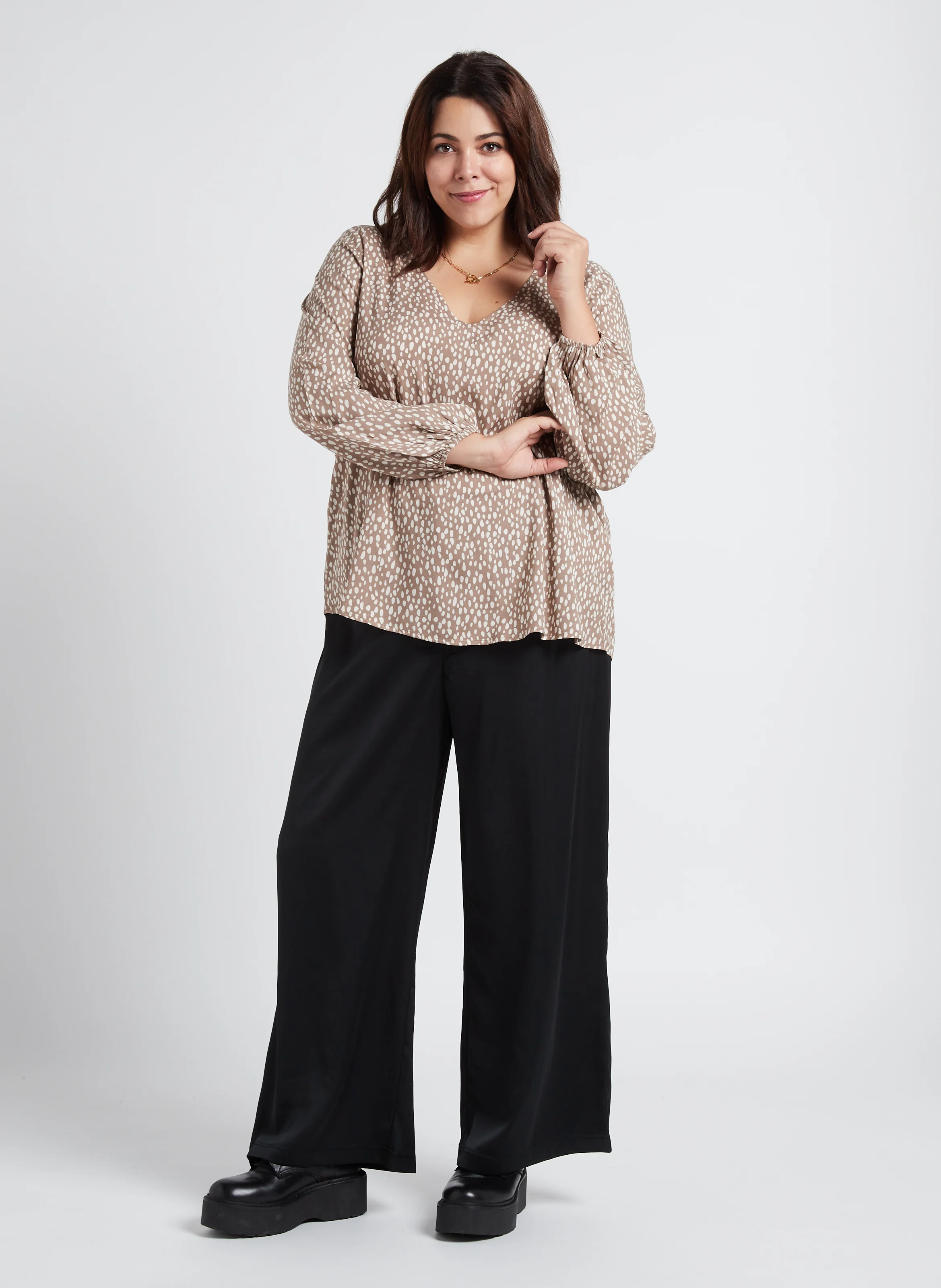 KAY - Pantalon droit taille haute en satin | Noir