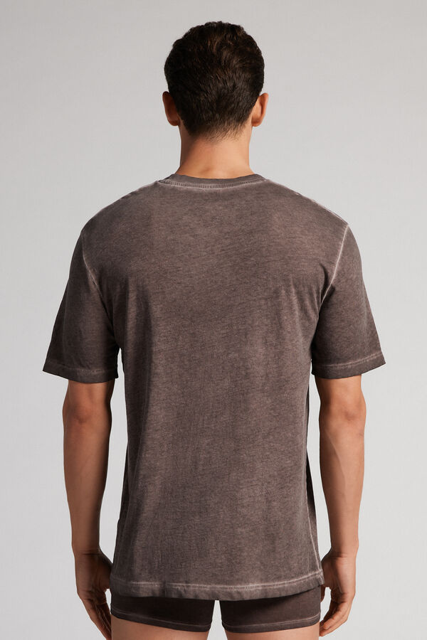 Camiseta de manga curta em algodão com lavagem desgastada