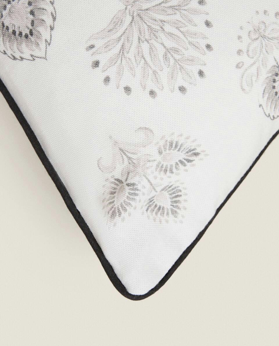 CAPA DE ALMOFADA COM ESTAMPA FLORAL