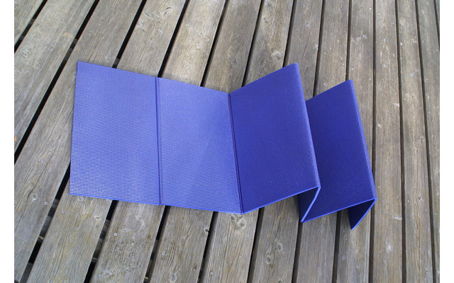 Basic Nature Isomatte Faltbar blau