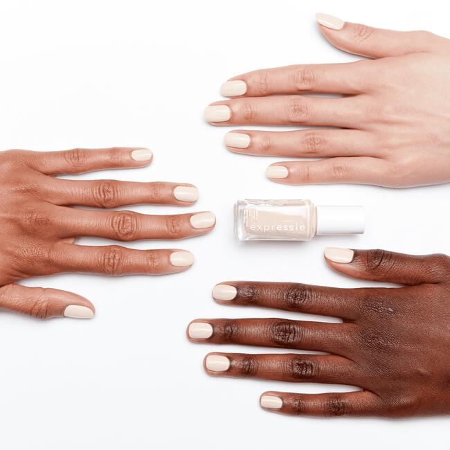 essie Expressie Nagellak Wit 440 Daily Grind 10 ML