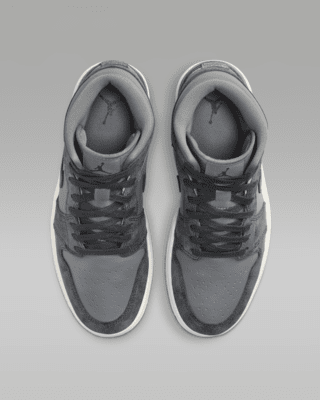 Air Jordan 1 Mid SE Women's Shoes