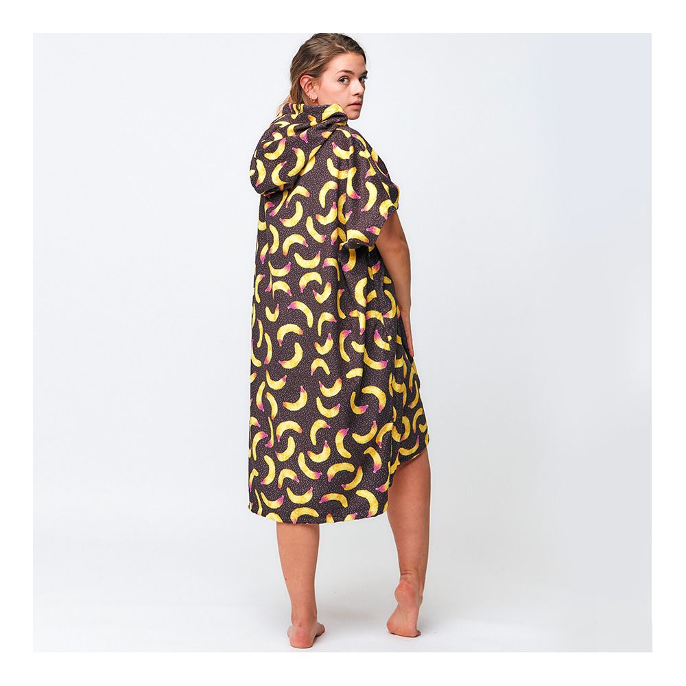 After Essentials BANANA STAINS - Poncho black