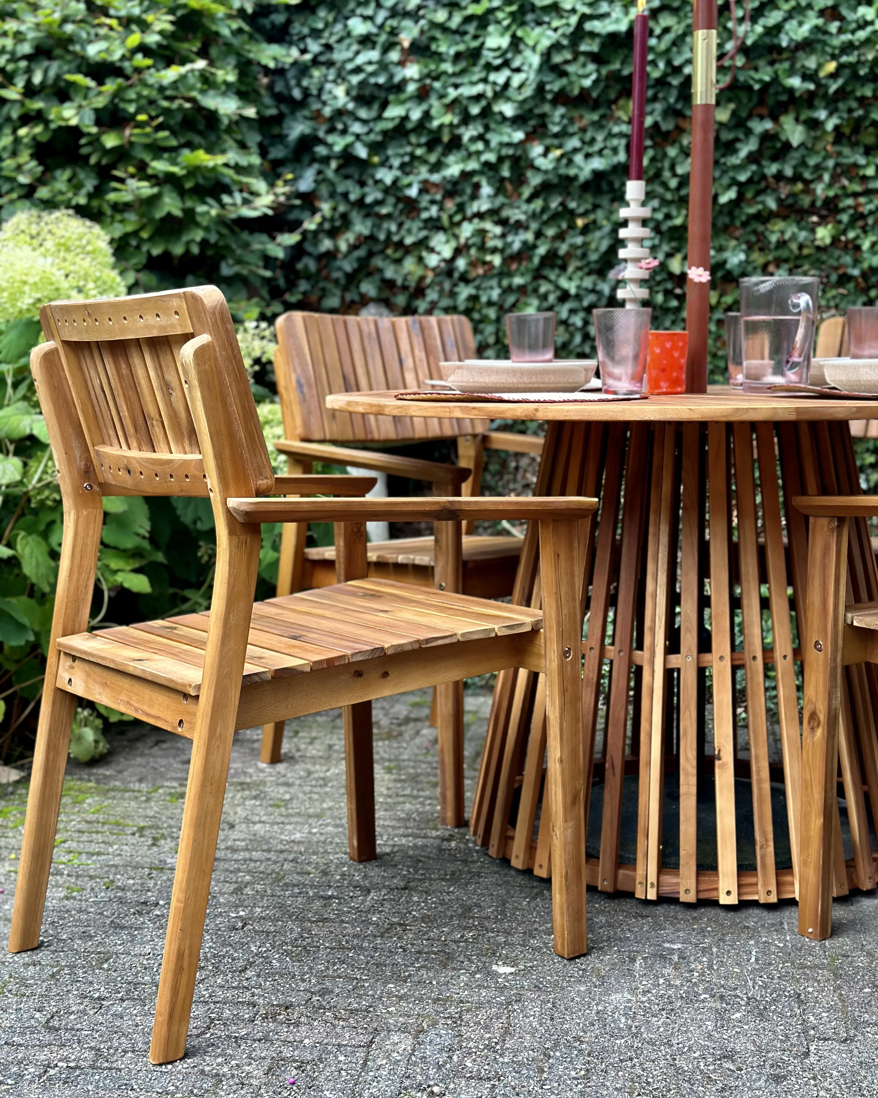 Tuinset 4-zits AGELLO met parasol (12 opties) Acaciahout Bruin