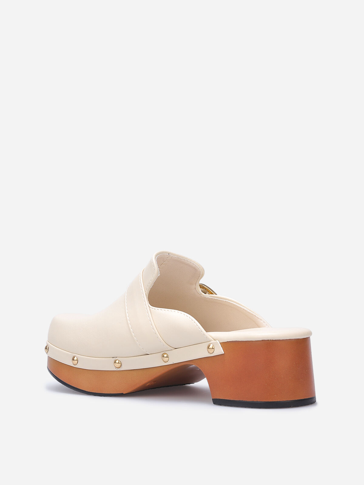 Sabots cloutés en simili- Beige