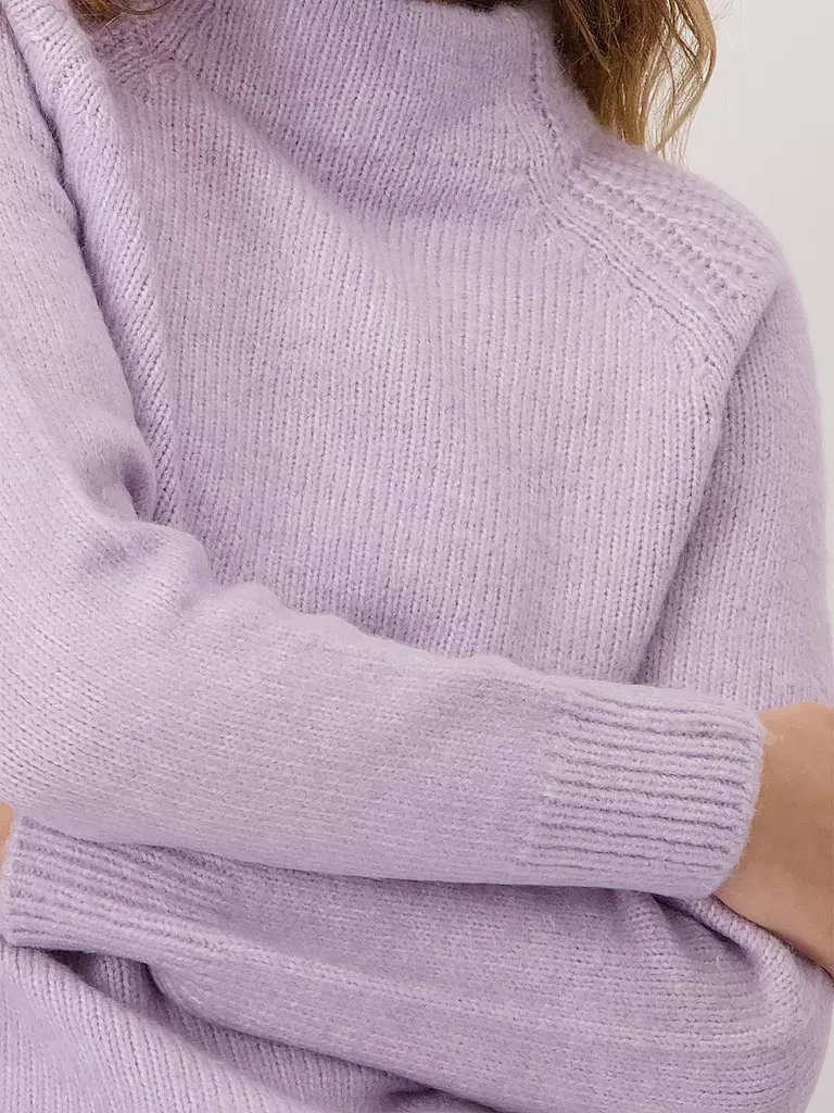 MONARI Rollkragenpullover lila