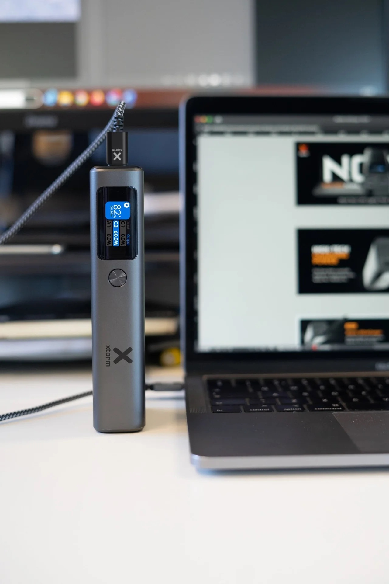 (100W) 20000mAh Nova Pro USB A / 2x USB C Powerbank Fast Charge Ladegerät (XNP200) - Grau