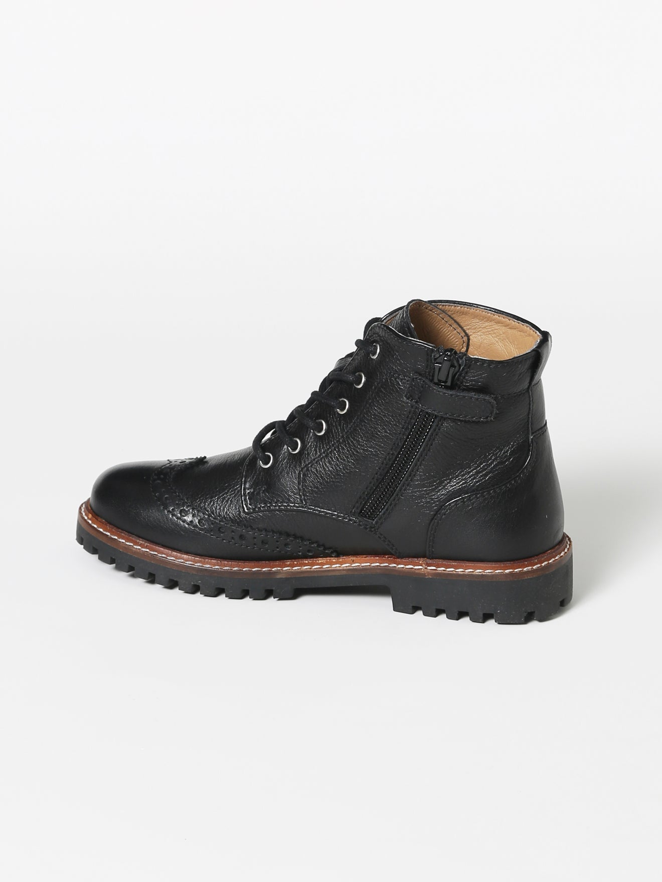Bottines en cuir bout fleuri Garçon