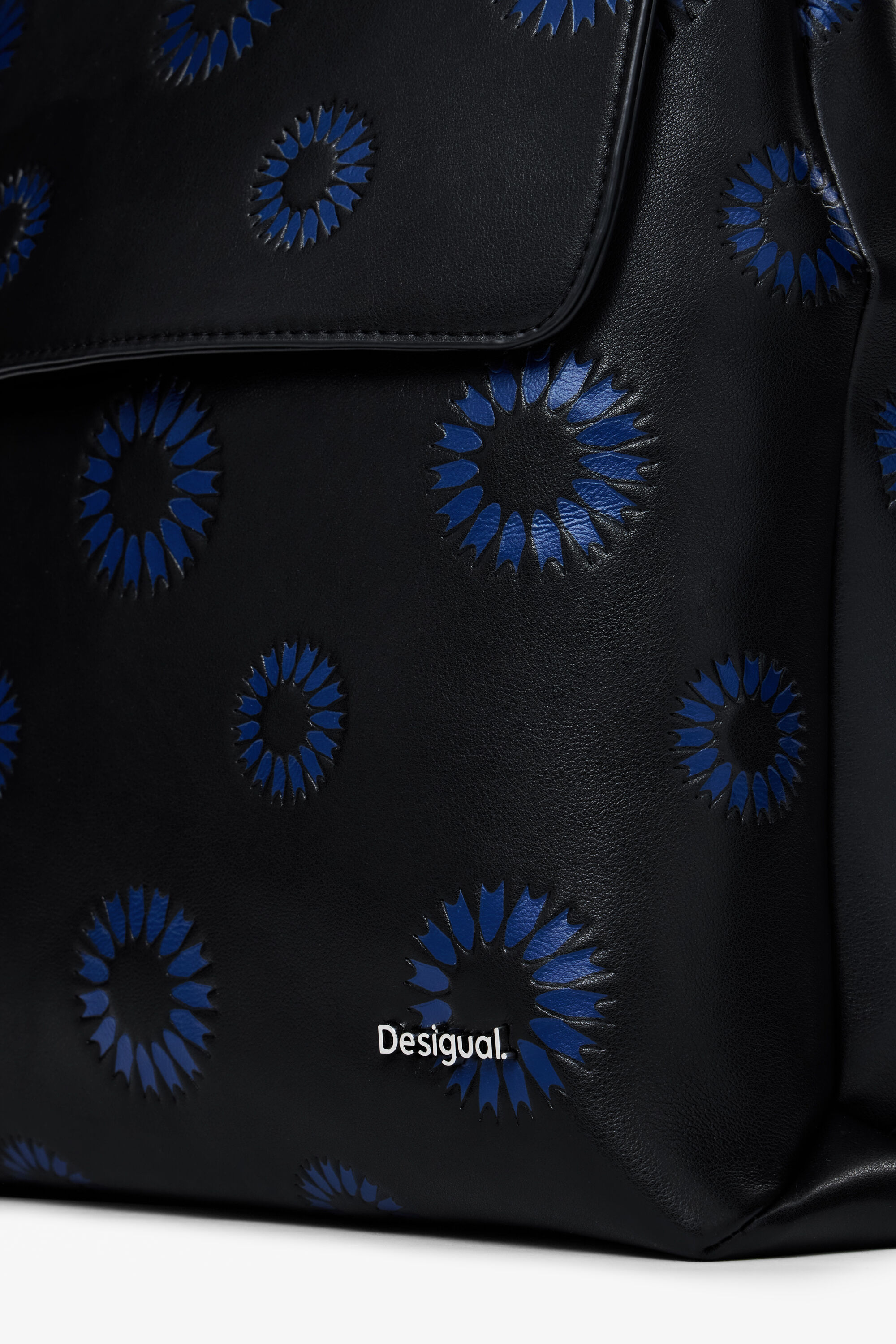 Mochila pequena com girassóis