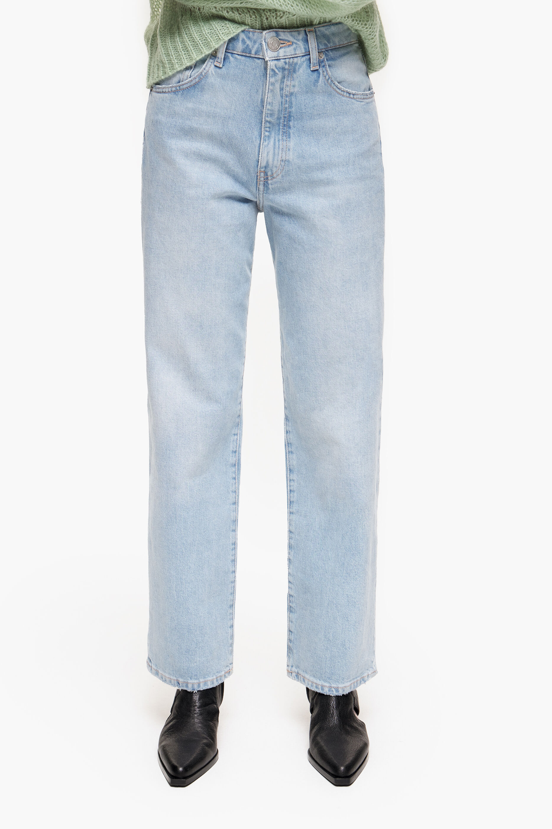 CALÇA RETA CURTA - Jeans azul claro de perna reta